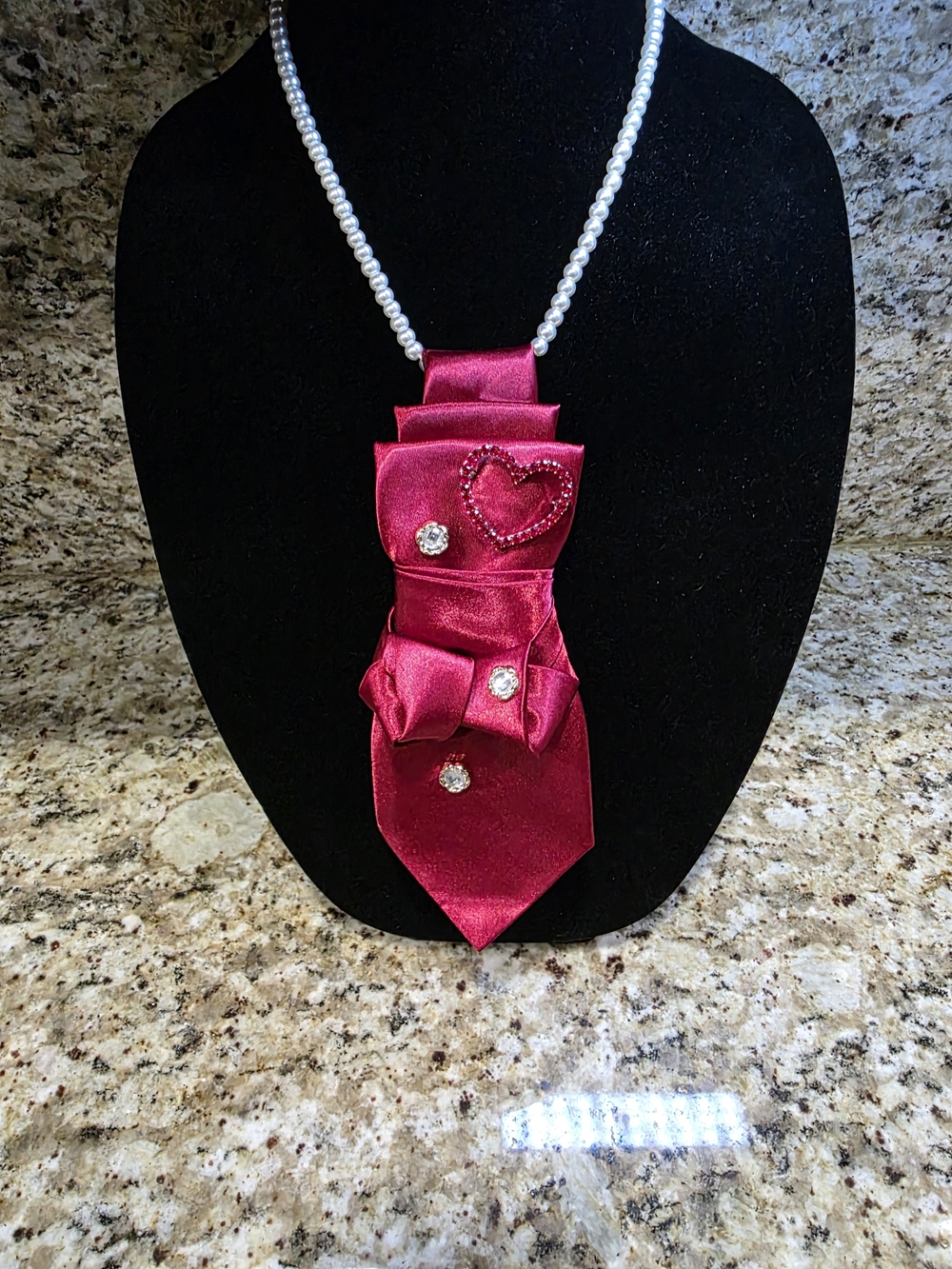 Tie Necklace | Red Satin